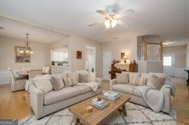 129 Regent Place, Woodstock, GA 30188
