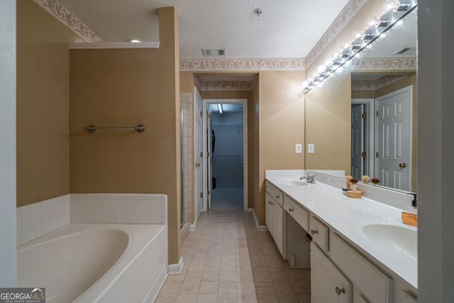 129 Regent Place, Woodstock, GA 30188