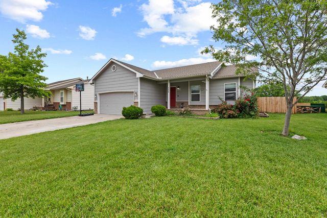 532 S Longbranch, Maize, KS 67101