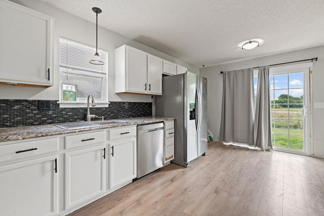 532 S Longbranch, Maize, KS 67101