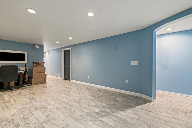 532 S Longbranch, Maize, KS 67101