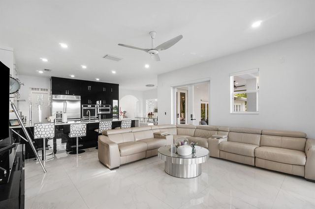 5447 Center Street, Jupiter, FL 33458