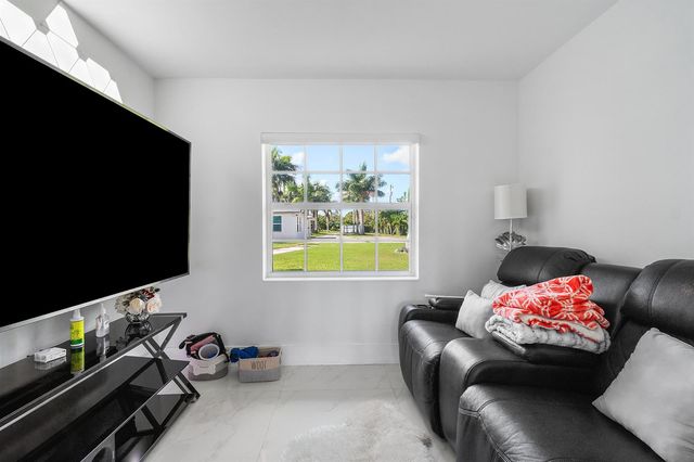 5447 Center Street, Jupiter, FL 33458