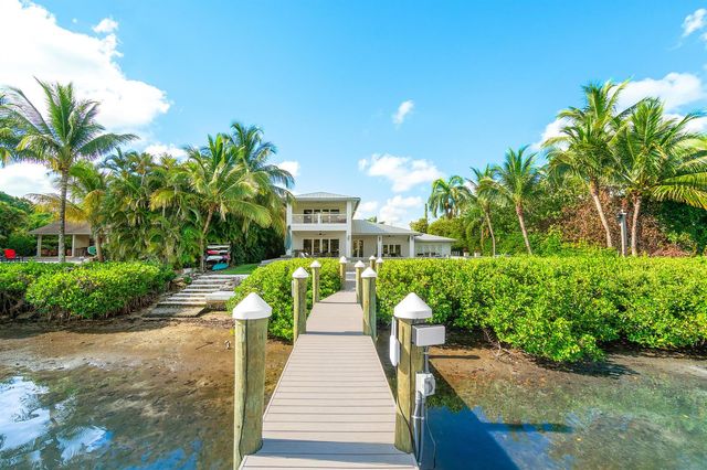 5447 Center Street, Jupiter, FL 33458
