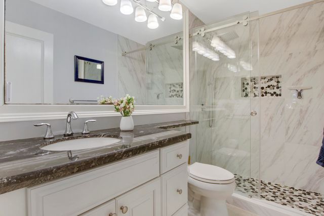 825 Club Drive Drive, Palm Beach Gardens, FL 33418