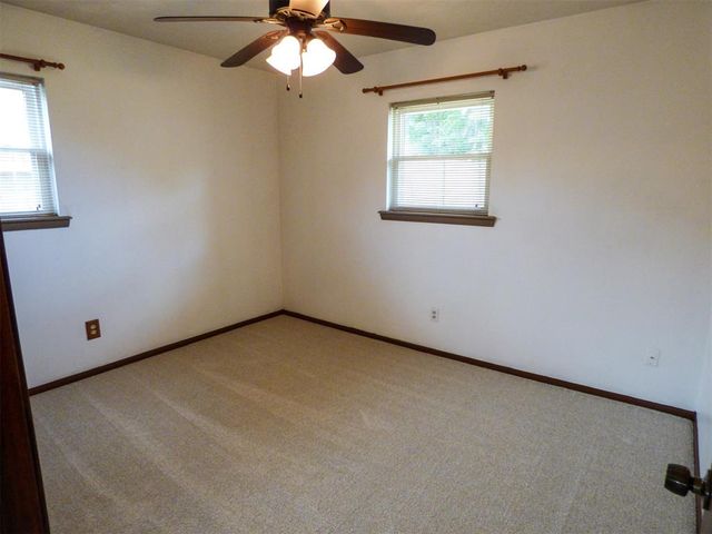 106 Kelly Drive, Moore, OK 73160