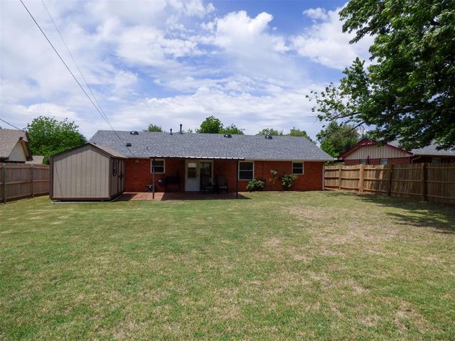 106 Kelly Drive, Moore, OK 73160