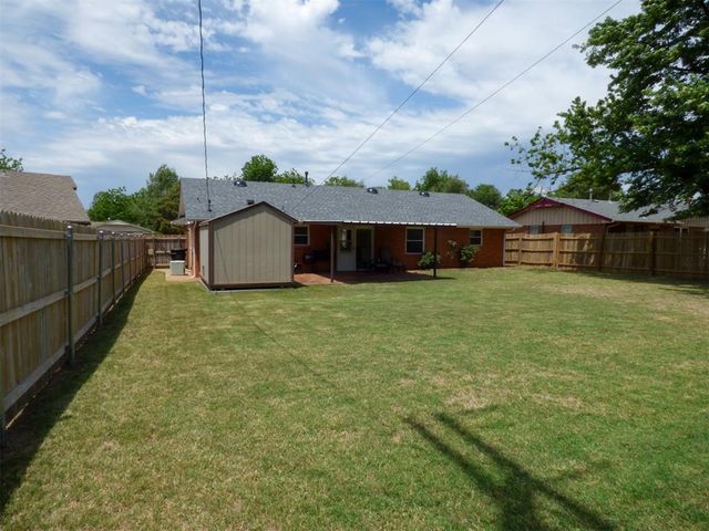 106 Kelly Drive, Moore, OK 73160