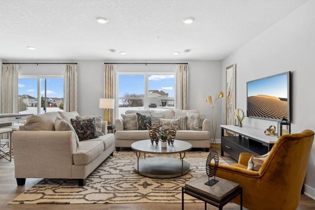 13684 Kaylemore Trail, Rosemount, MN 55068