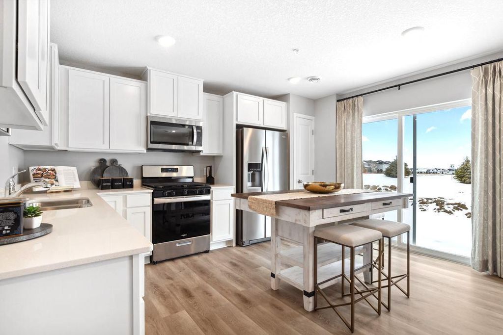 13684 Kaylemore Trail, Rosemount, MN 55068