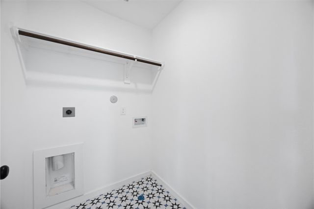 431 Kendall Crest Drive, Alvin, TX 77511