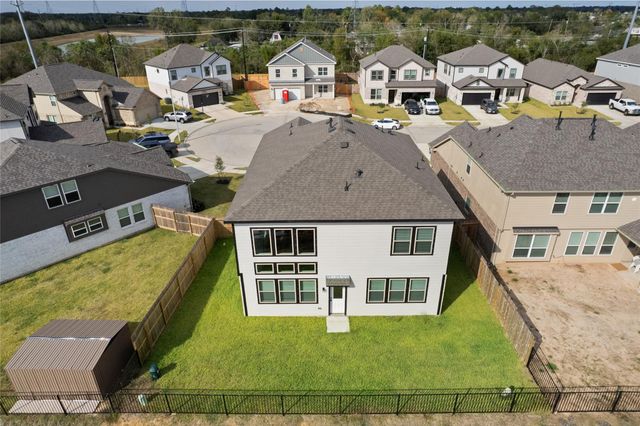 431 Kendall Crest Drive, Alvin, TX 77511