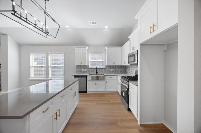 431 Kendall Crest Drive, Alvin, TX 77511