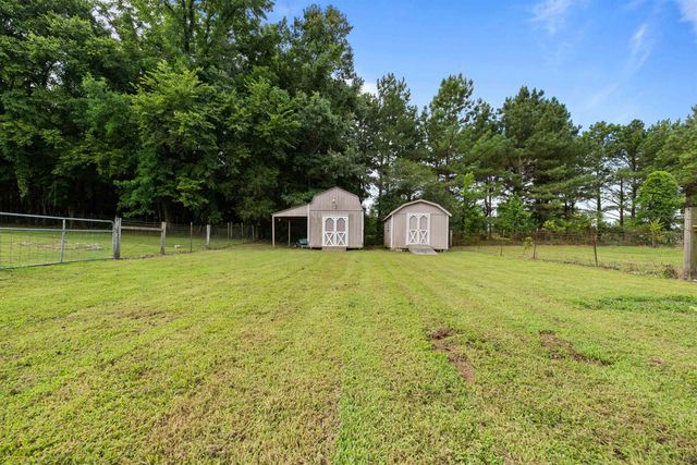 2440 WARREN RD, Oakland, TN 38060