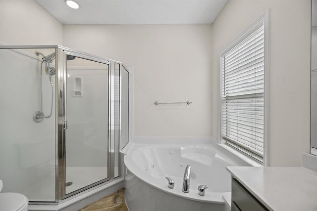 2440 WARREN RD, Oakland, TN 38060