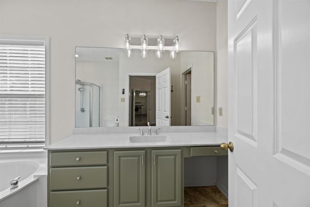 2440 WARREN RD, Oakland, TN 38060