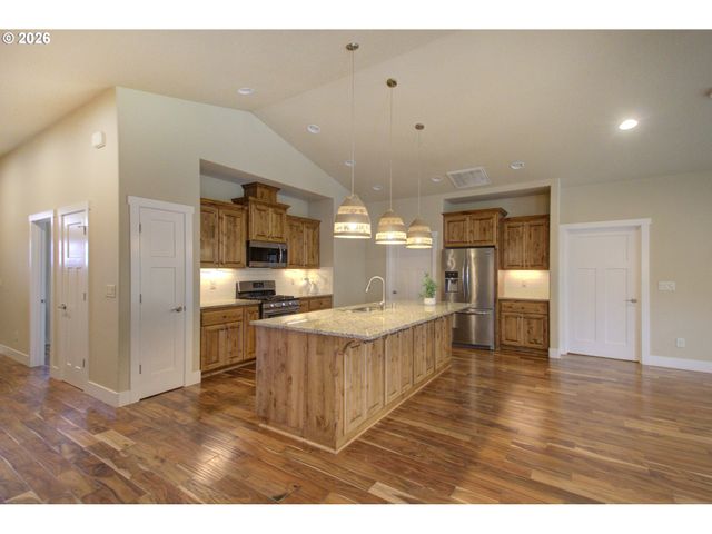 310 Ne 17TH St, Battle Ground, WA 98604