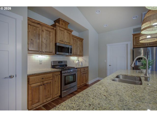 310 Ne 17TH St, Battle Ground, WA 98604