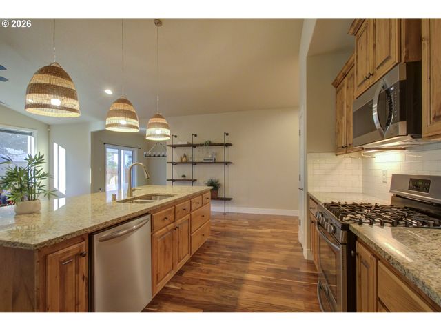 310 Ne 17TH St, Battle Ground, WA 98604