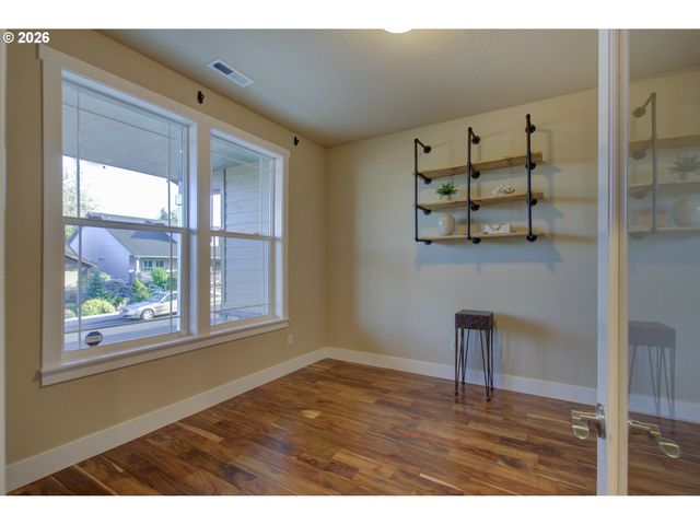 310 Ne 17TH St, Battle Ground, WA 98604