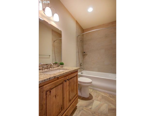 310 Ne 17TH St, Battle Ground, WA 98604