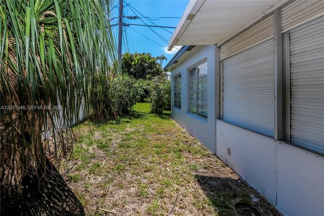 2700 NW 52nd Court, Tamarac, FL 33309