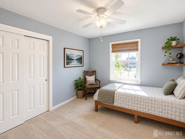10 Snowflake Lane, Edison, NJ 08820