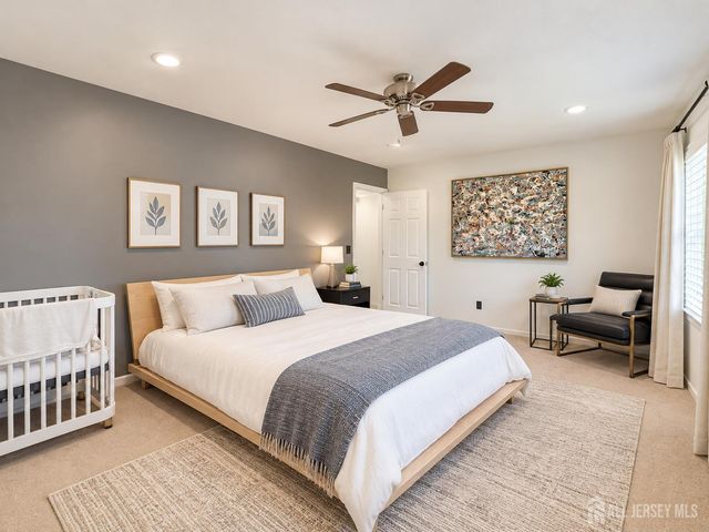 10 Snowflake Lane, Edison, NJ 08820
