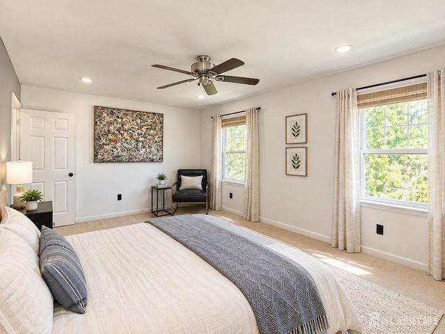 10 Snowflake Lane, Edison, NJ 08820