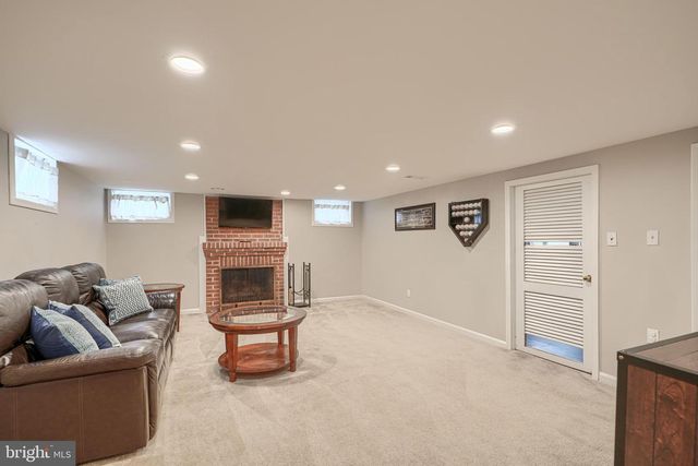 8132 PLEASANT PLAINS RD, Towson, MD 21286