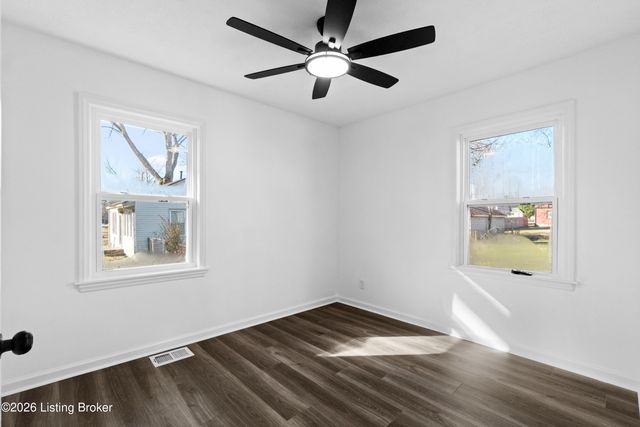 7712 3rd Street Rd, Louisville, KY 40214