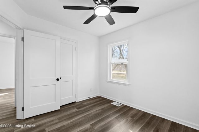 7712 3rd Street Rd, Louisville, KY 40214