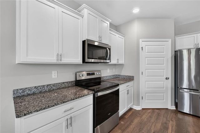 1717 Beckworth Lane, Hampton, GA 30228