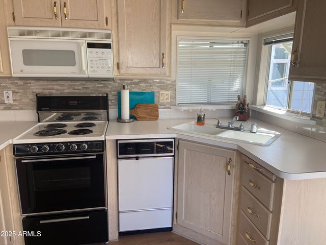 2128 S Dakota Avenue, Apache Junction, AZ 85119