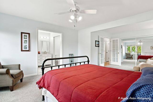 411 N Shepherd Hill Lane, Mchenry, IL 60050