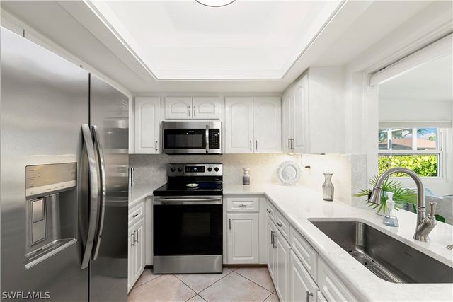 76 Gulfport CT, Marco Island, FL 34145