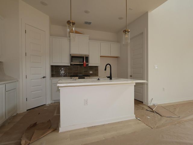 13215 Stabler DR, Austin, TX 78652