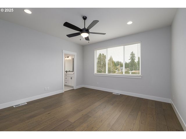 15237 Se TOWERS Ter, Milwaukie, OR 97267