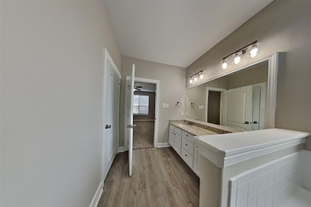 4718 Wild Bluebonnet Way, Houston, TX 77084