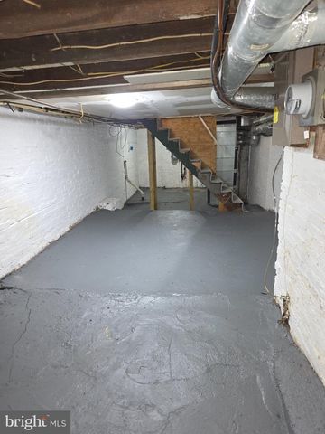 233 S CALHOUN ST, Baltimore, MD 21223