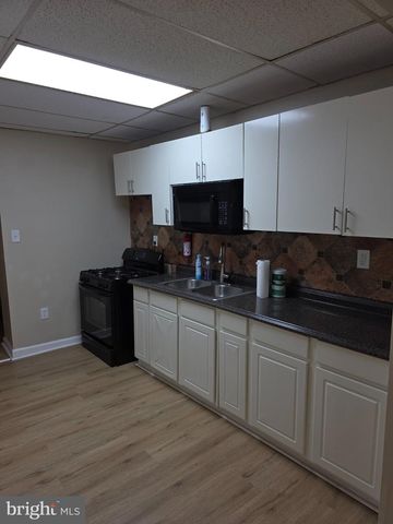 233 S CALHOUN ST, Baltimore, MD 21223