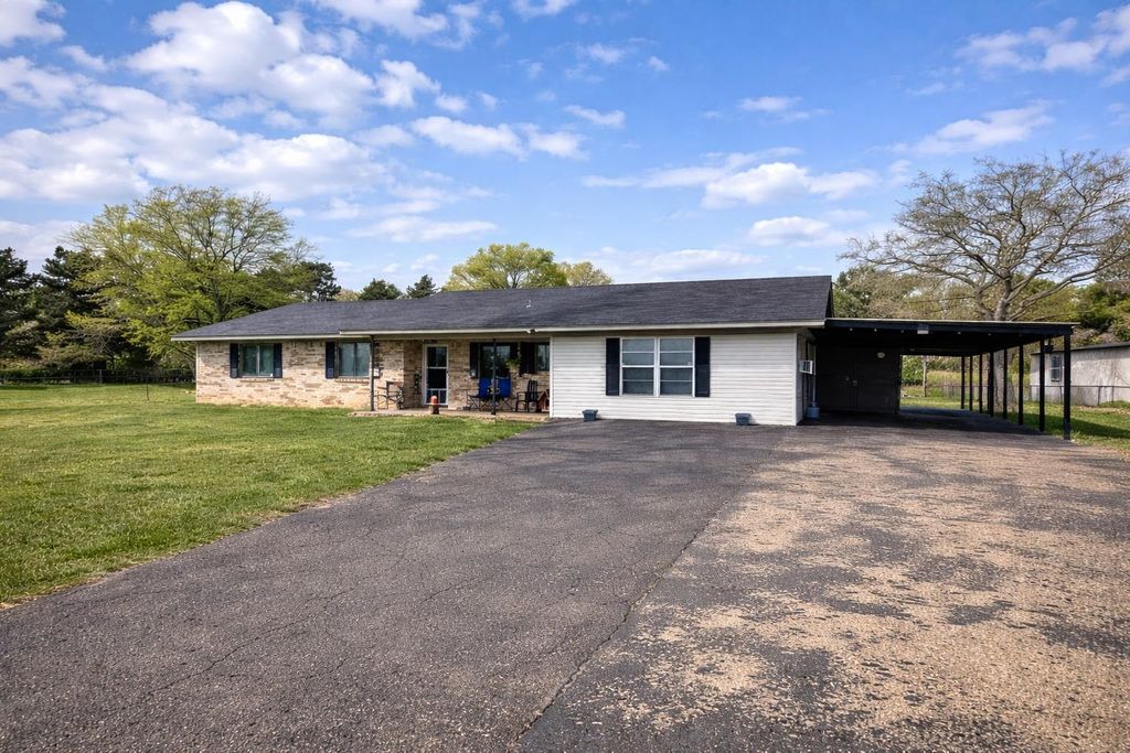 5464 FM 1844 N, Gladewater, TX 75647