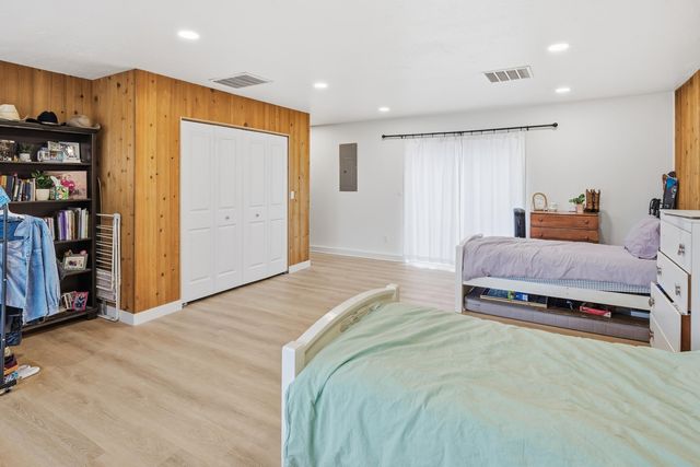 1915 SW 23rd Street, Redmond, OR 97756