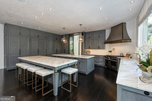9030 Old Southwick Pass, Alpharetta, GA 30022