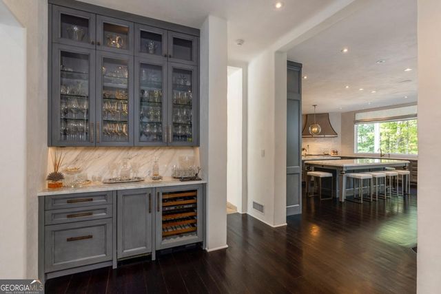 9030 Old Southwick Pass, Alpharetta, GA 30022