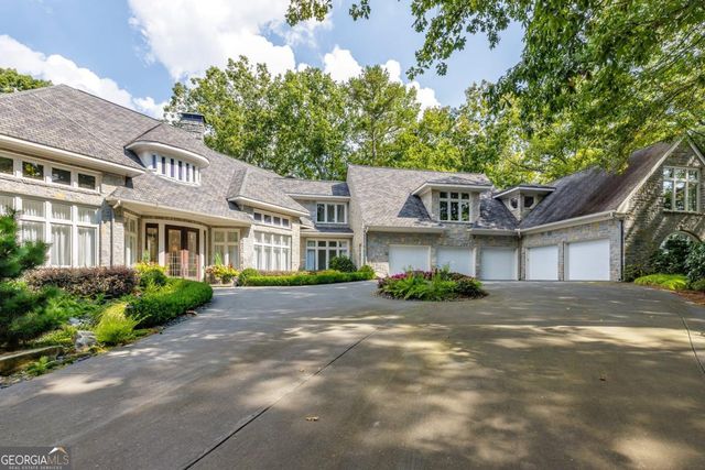 9030 Old Southwick Pass, Alpharetta, GA 30022