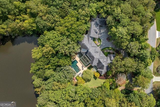 9030 Old Southwick Pass, Alpharetta, GA 30022