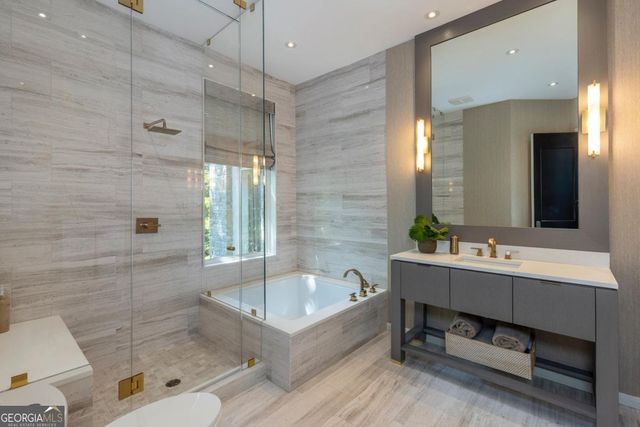 9030 Old Southwick Pass, Alpharetta, GA 30022