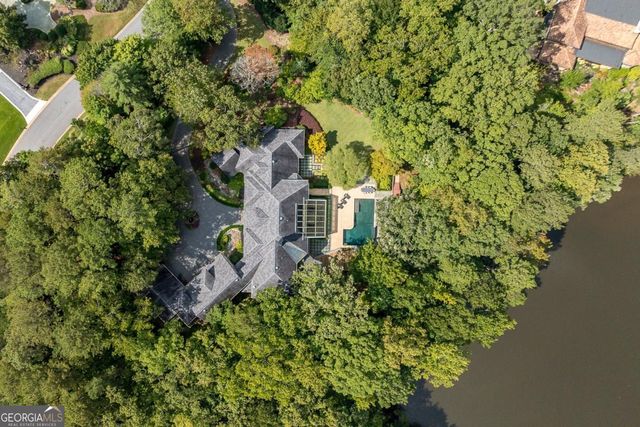 9030 Old Southwick Pass, Alpharetta, GA 30022