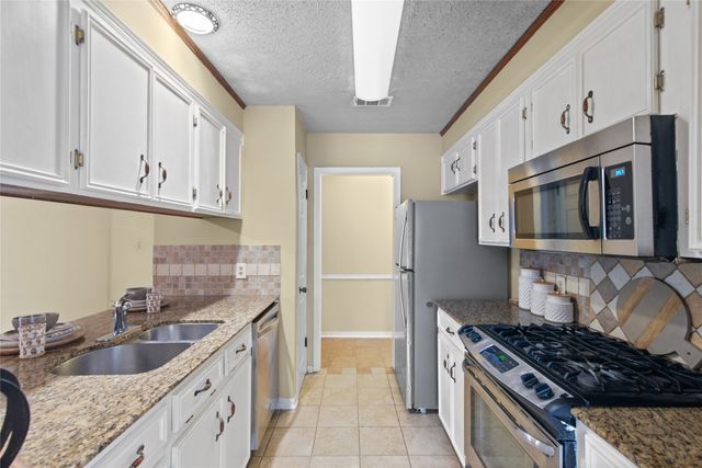 2526 Downs Circle, Bossier City, LA 71111